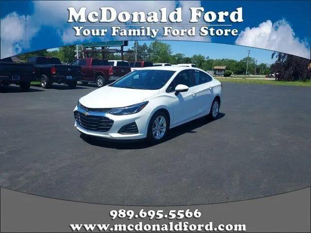 2019 Chevrolet Cruze LT for sale in Freeland, MI