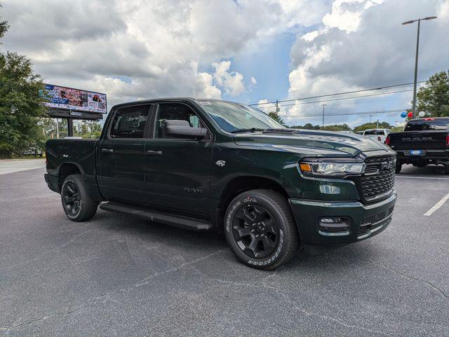 2026 RAM 1500 RAM 1500 EXPRESS CREW CAB 4X4 57 BOX
