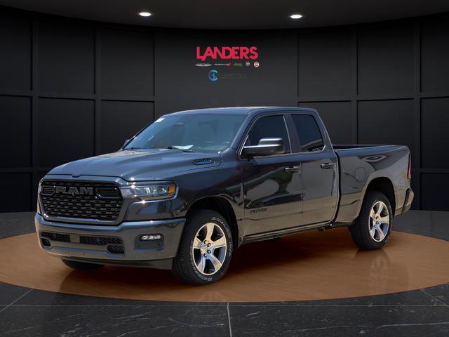 2026 RAM 1500 RAM 1500 EXPRESS QUAD CAB 4X2 64 BOX