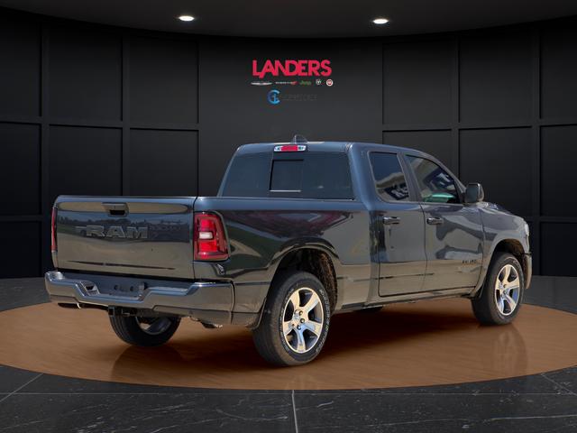 2026 RAM 1500 RAM 1500 EXPRESS QUAD CAB 4X2 64 BOX