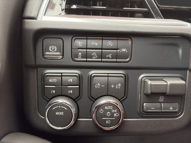 2026 Chevrolet Suburban Premier, 4WD