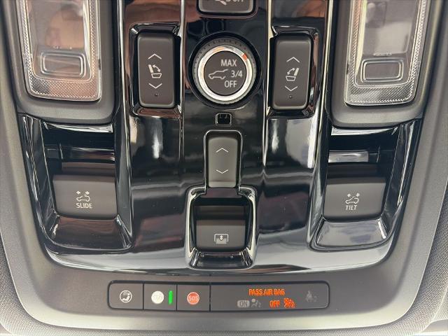 2026 Chevrolet Suburban Premier, 4WD