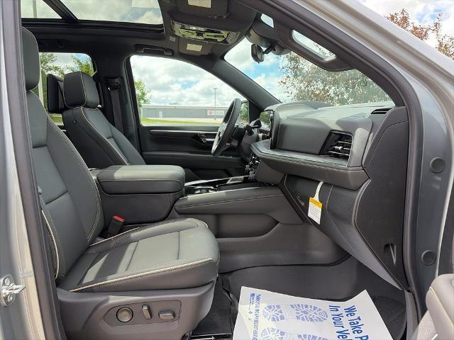2026 Chevrolet Suburban Premier, 4WD