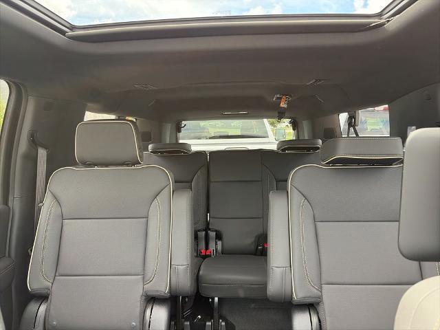 2026 Chevrolet Suburban Premier, 4WD