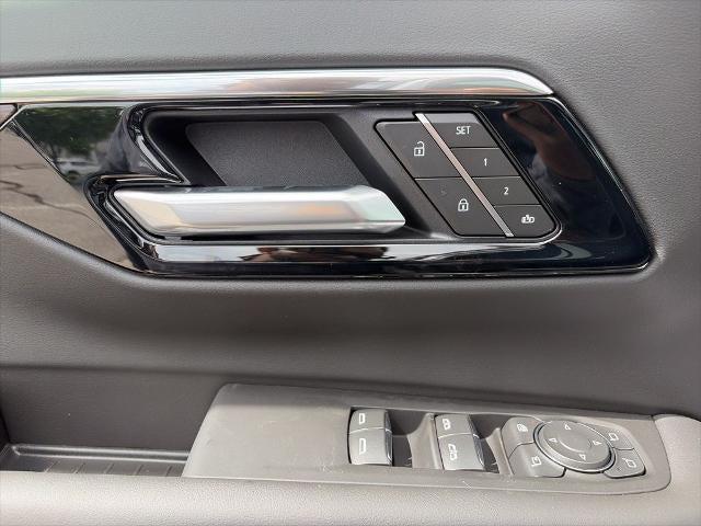 2026 Chevrolet Suburban Premier, 4WD