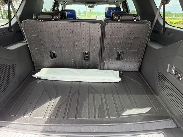 2026 Chevrolet Suburban Premier, 4WD