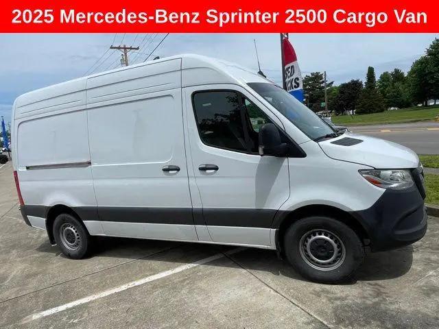 2025 Mercedes-Benz Sprinter 2500 Standard Roof 4-Cyl Diesel for sale in Zanesville, OH