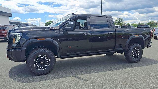 2026 GMC Sierra 2500HD Crew Cab, Standard Bed, AT4X, 4WD