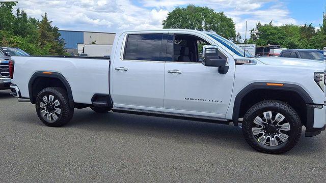 2026 GMC Sierra 2500HD Crew Cab, Long Bed, Denali, 4WD
