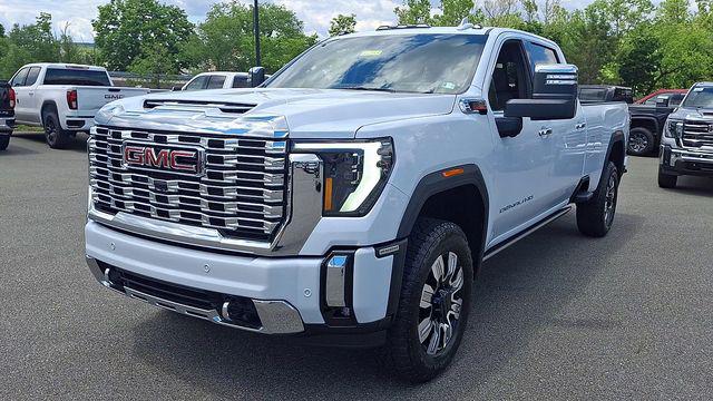 2026 GMC Sierra 2500HD Crew Cab, Long Bed, Denali, 4WD