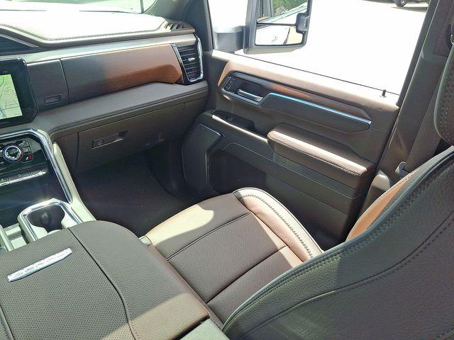 2026 GMC Sierra 2500HD Crew Cab, Long Bed, Denali, 4WD