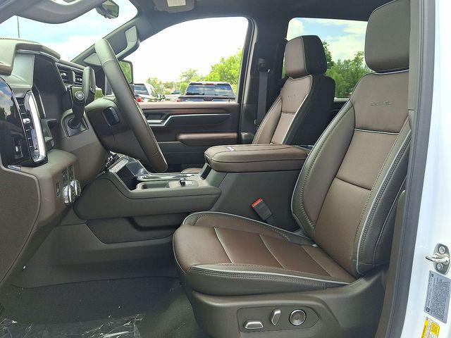 2026 GMC Sierra 2500HD Crew Cab, Long Bed, Denali, 4WD