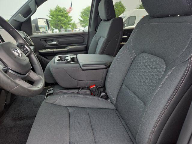 2026 RAM Ram 1500 RAM 1500 EXPRESS CREW CAB 4X4 64 BOX 2026 RAM Ram 1500 RAM 1500 EXPRESS CREW CAB 4X4 64 BOX