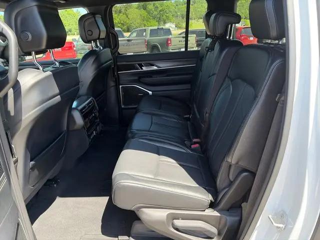 2024 Jeep Wagoneer Series II 4x4