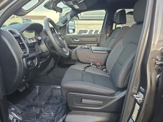 2026 Ram 1500 Warlock Crew Cab 4x4 5'7" Box
