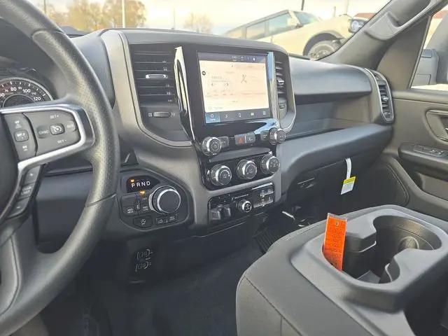 2026 Ram 1500 Warlock Crew Cab 4x4 5'7" Box