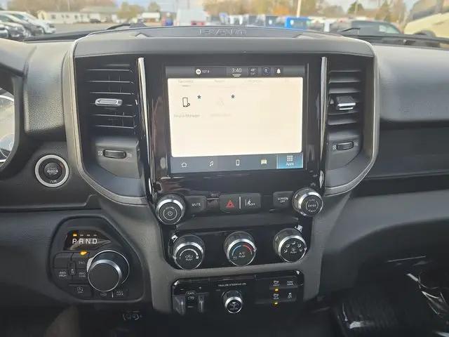 2026 Ram 1500 Warlock Crew Cab 4x4 5'7" Box