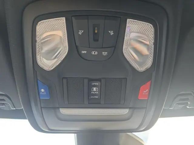 2026 Ram 1500 Warlock Crew Cab 4x4 5'7" Box