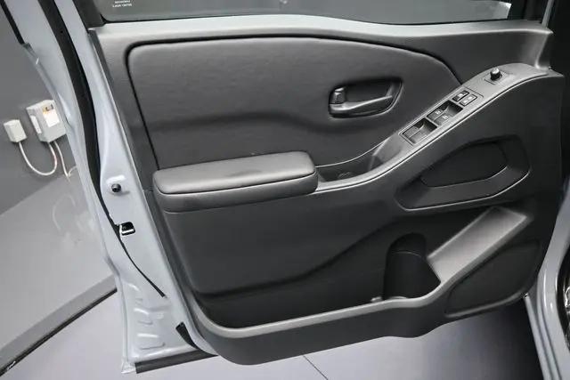 2026 Nissan Frontier Crew Cab SV 4x2