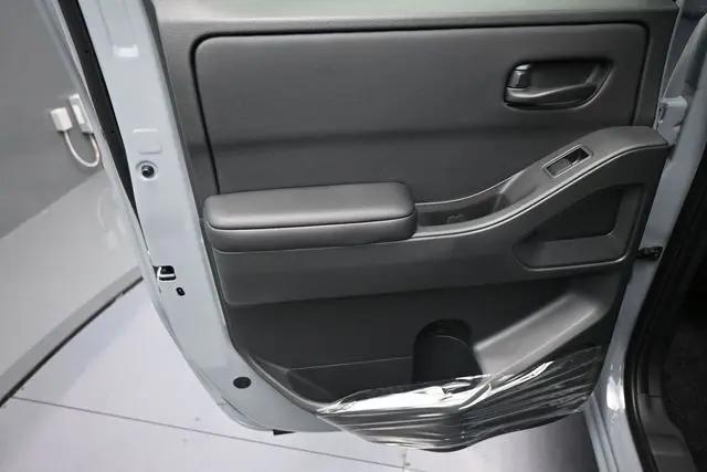 2026 Nissan Frontier Crew Cab SV 4x2