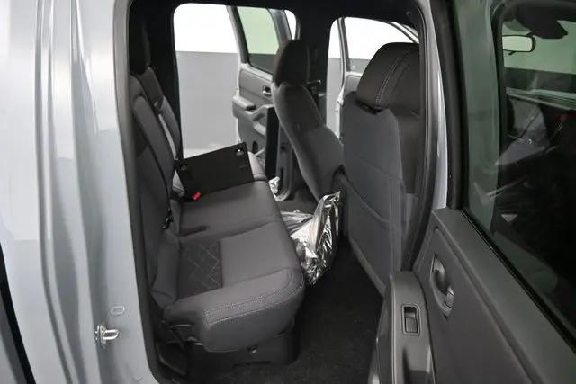 2026 Nissan Frontier Crew Cab SV 4x2