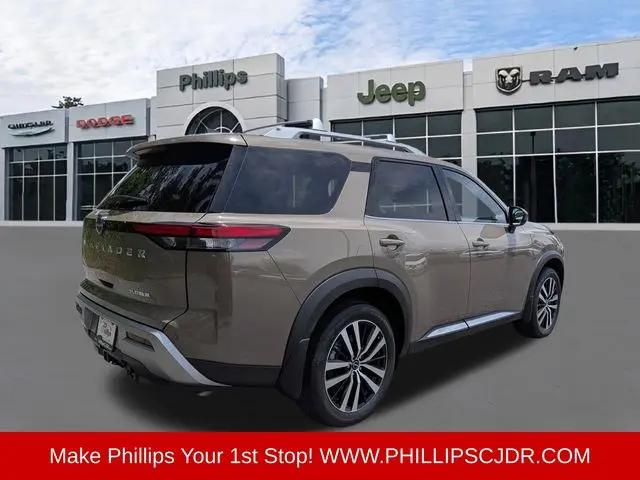 2024 Nissan Pathfinder Platinum FWD