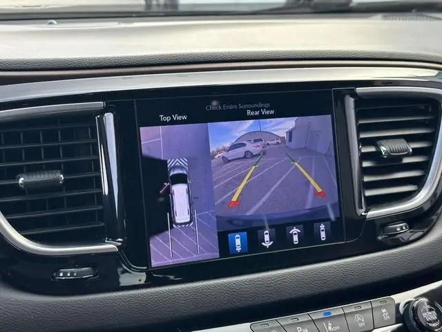 2017 Chrysler Pacifica Touring-L Plus