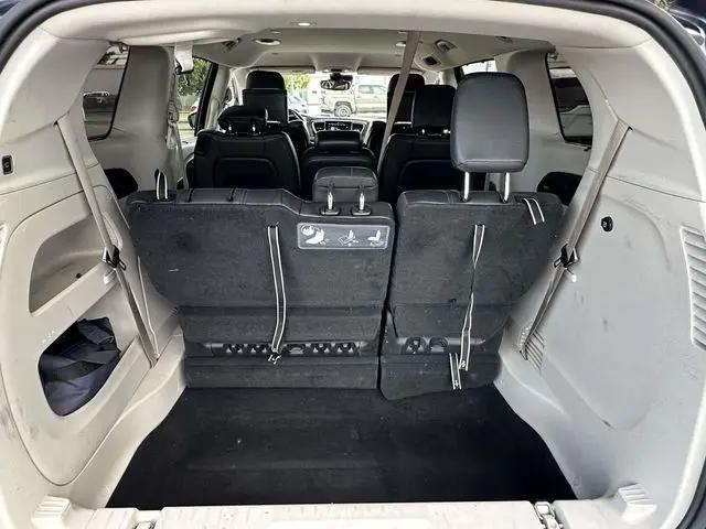 2017 Chrysler Pacifica Touring-L Plus