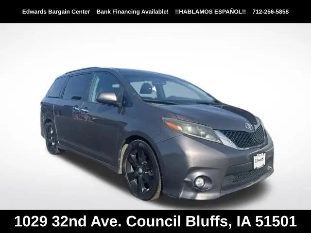2015 Toyota Sienna SE 8 Passenger for sale in Council Bluffs, IA