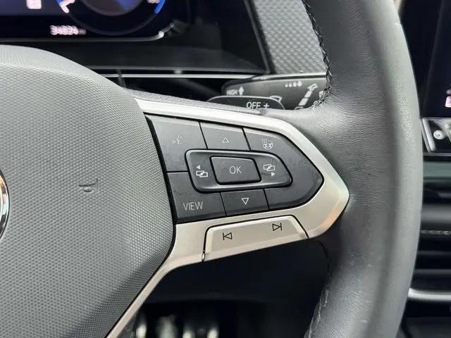 2024 Volkswagen Atlas Cross Sport 2.0T SEL Premium R-Line