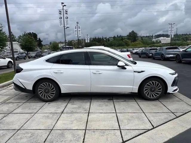 2024 Hyundai Sonata Hybrid Limited