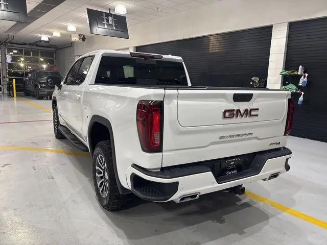 2023 GMC Sierra 1500 4WD Crew Cab Short Box AT4