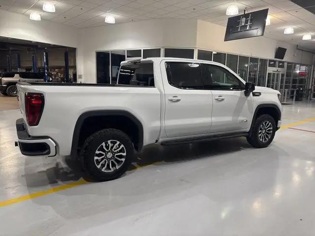 2023 GMC Sierra 1500 4WD Crew Cab Short Box AT4