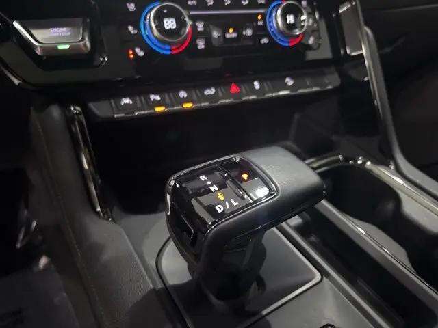 2023 GMC Sierra 1500 4WD Crew Cab Short Box AT4