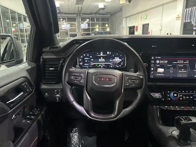 2023 GMC Sierra 1500 4WD Crew Cab Short Box AT4