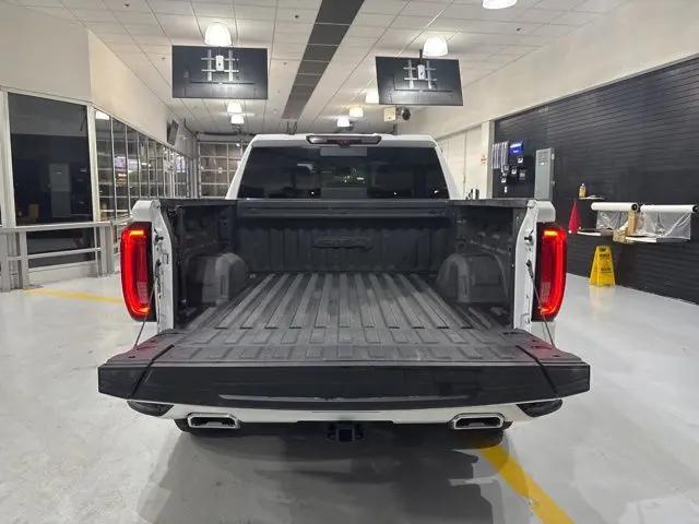 2023 GMC Sierra 1500 4WD Crew Cab Short Box AT4