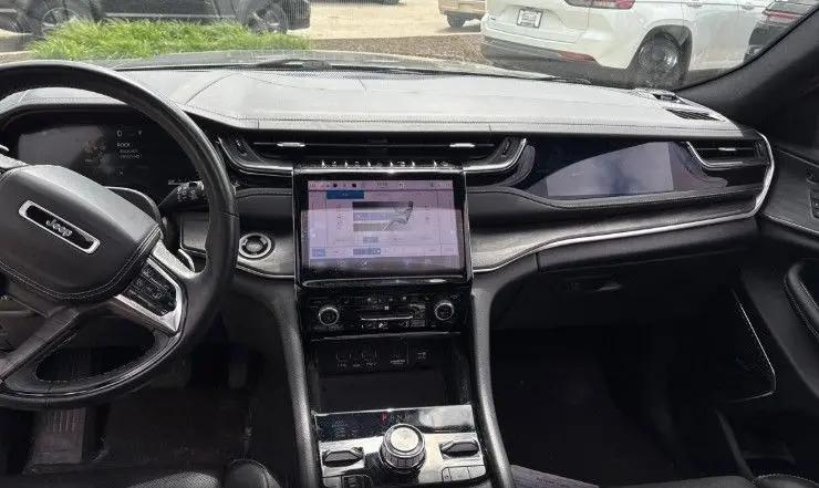 2022 Jeep Grand Cherokee Overland
