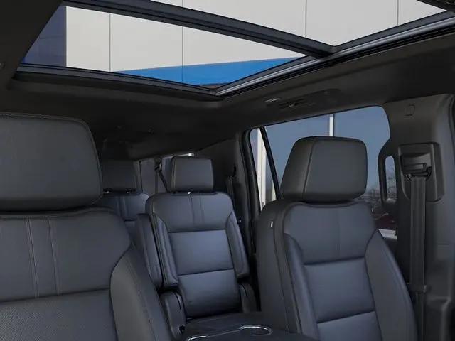 2026 Chevrolet Suburban RST, 4WD