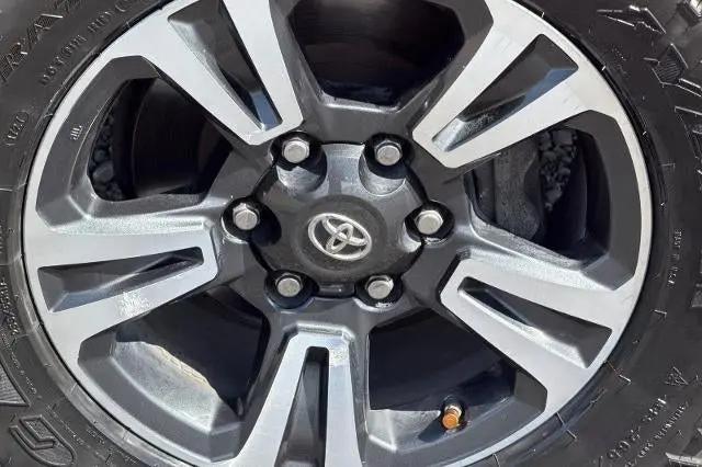 2016 Toyota Tacoma SR5