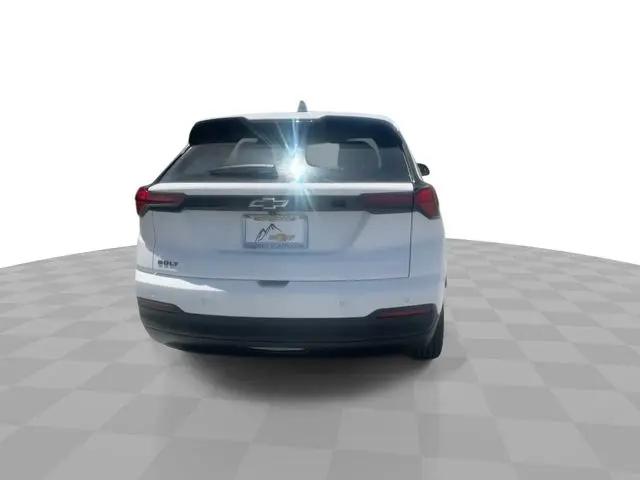 2027 Chevrolet Bolt LT FWD