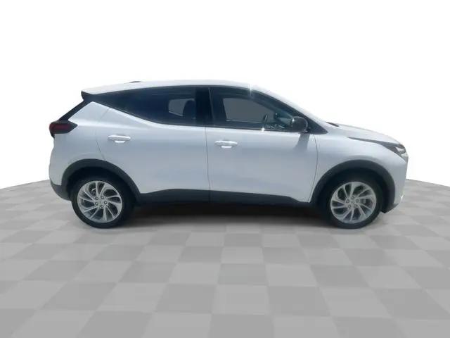 2027 Chevrolet Bolt LT FWD