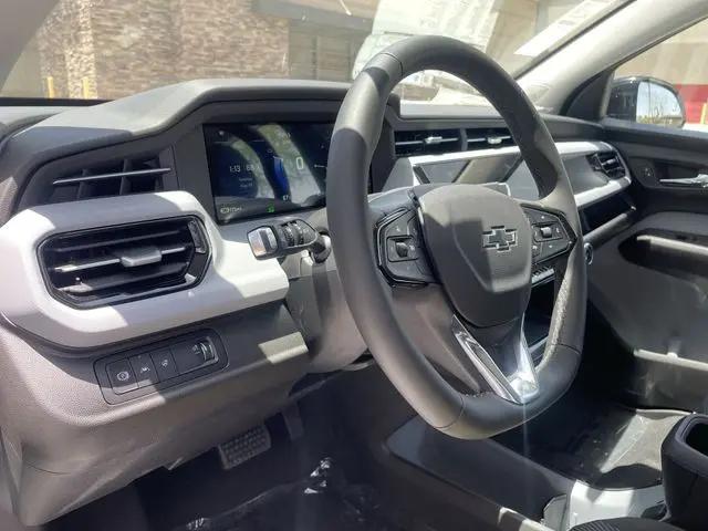 2027 Chevrolet Bolt LT FWD