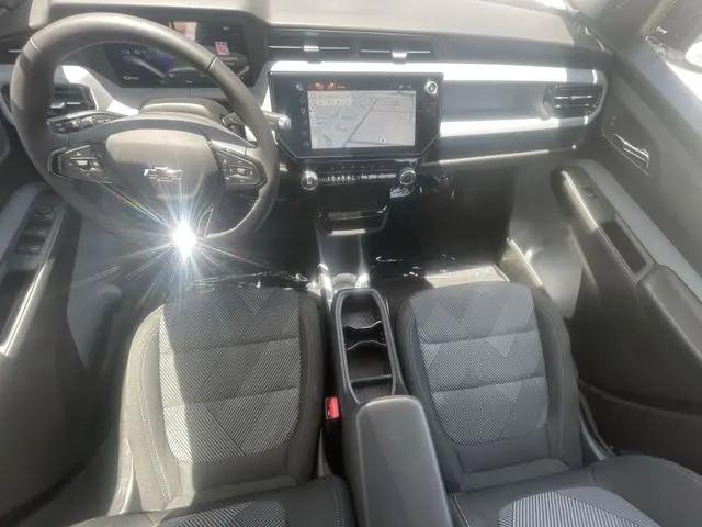 2027 Chevrolet Bolt LT FWD
