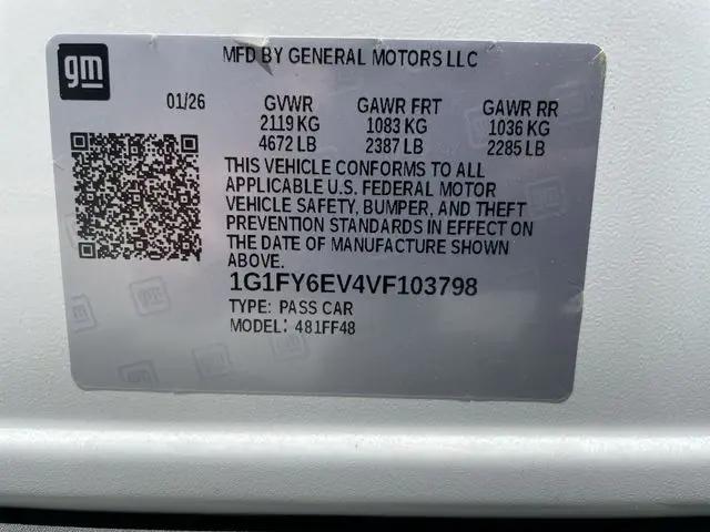 2027 Chevrolet Bolt LT FWD