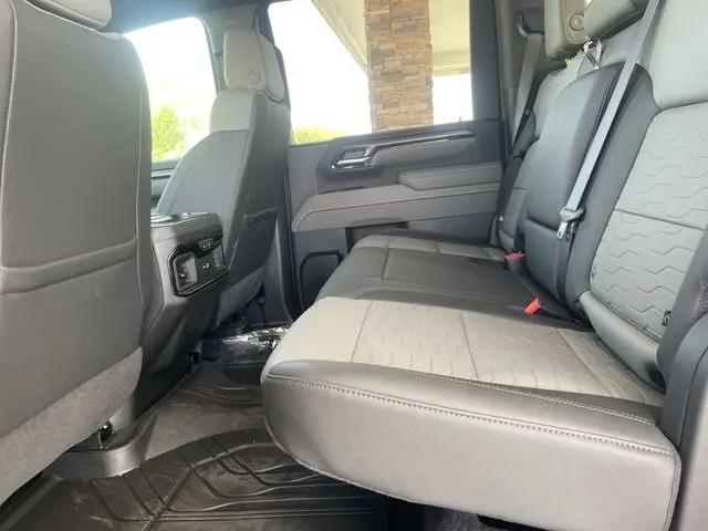 2026 Chevrolet Silverado 2500HD Crew Cab, Standard Bed, XR2, 4WD