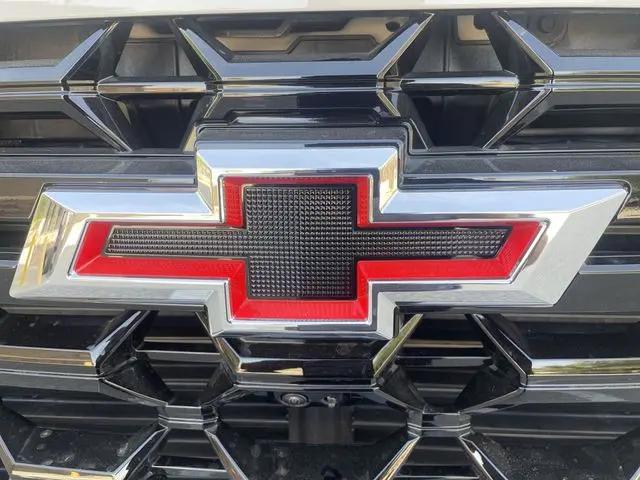 2026 Chevrolet Silverado 2500HD Crew Cab, Standard Bed, XR2, 4WD
