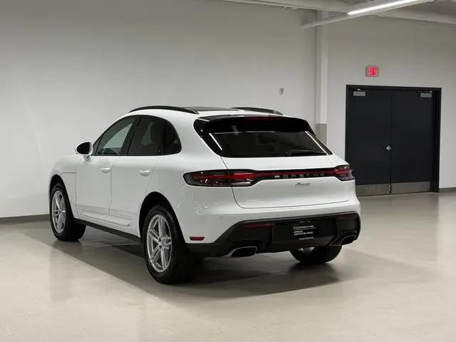 2026 Porsche Macan Macan