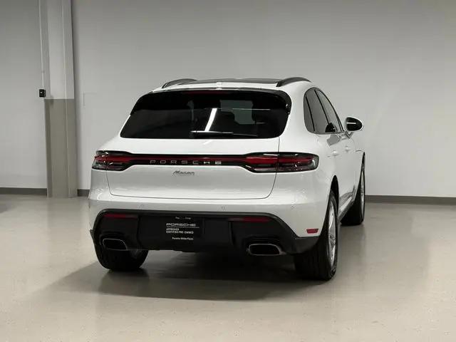 2026 Porsche Macan Macan