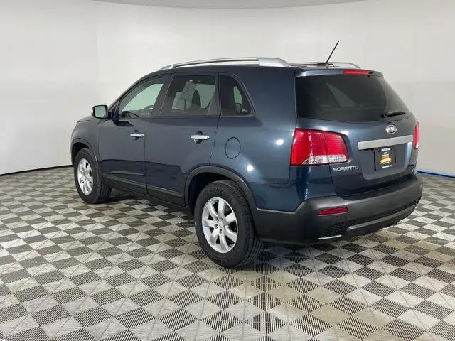 2011 Kia Sorento LX