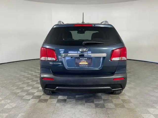 2011 Kia Sorento LX